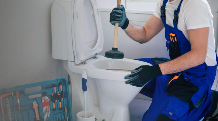 Expert burst pipe repair services in Santa Claus, IN
